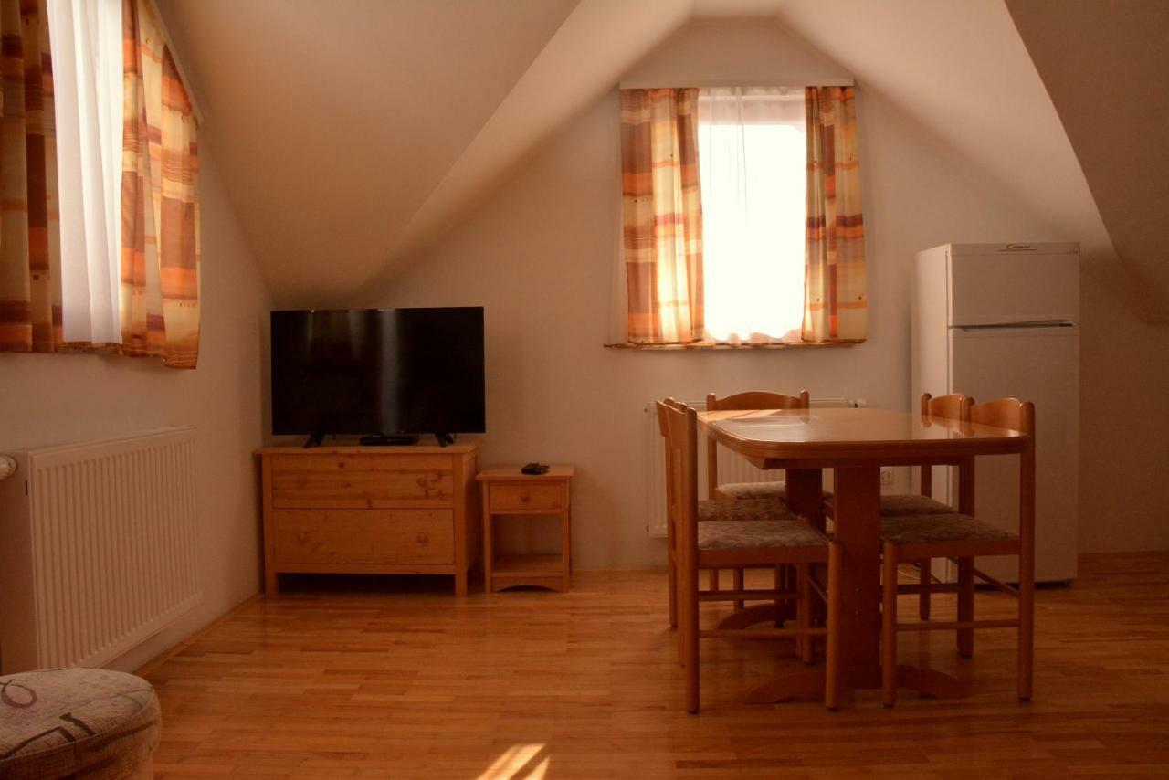 Apartments Gatej Cerkno Exterior foto